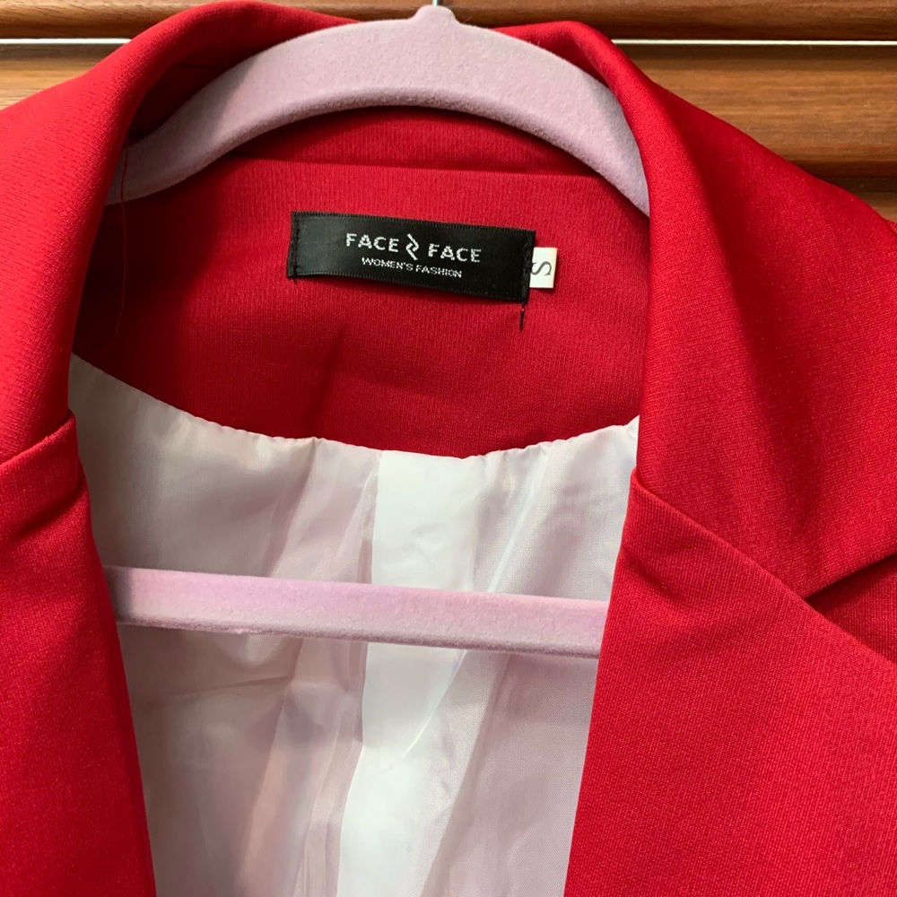 Cherry Red Blazer 3/4 sleeve (S) - Picture 3 of 4